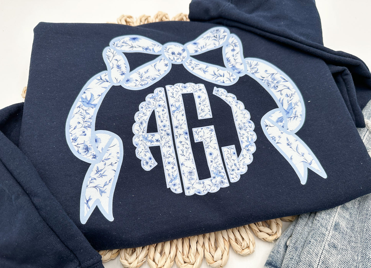 Floral Bow Monogram sweatshirt
