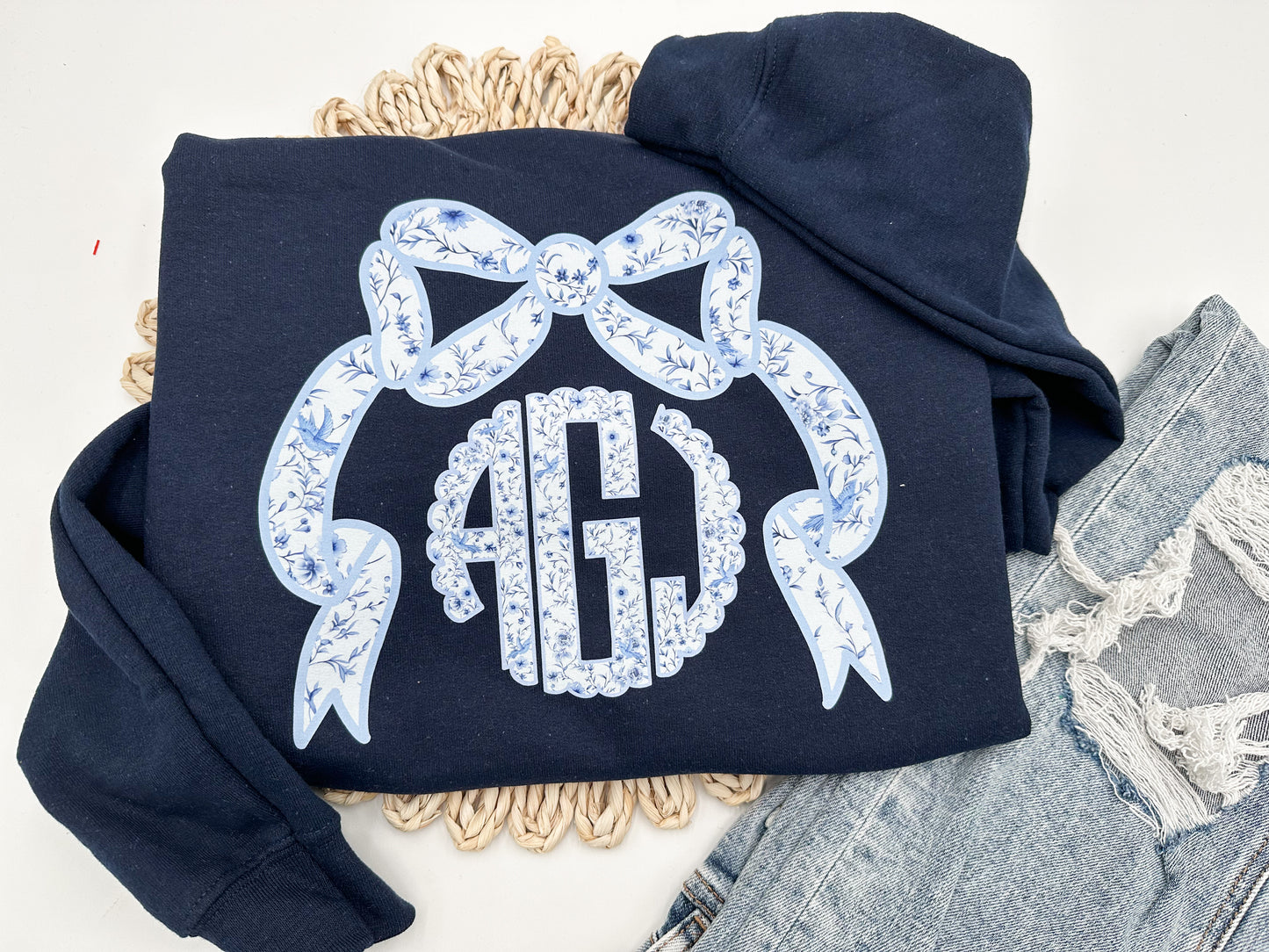 Floral Bow Monogram sweatshirt
