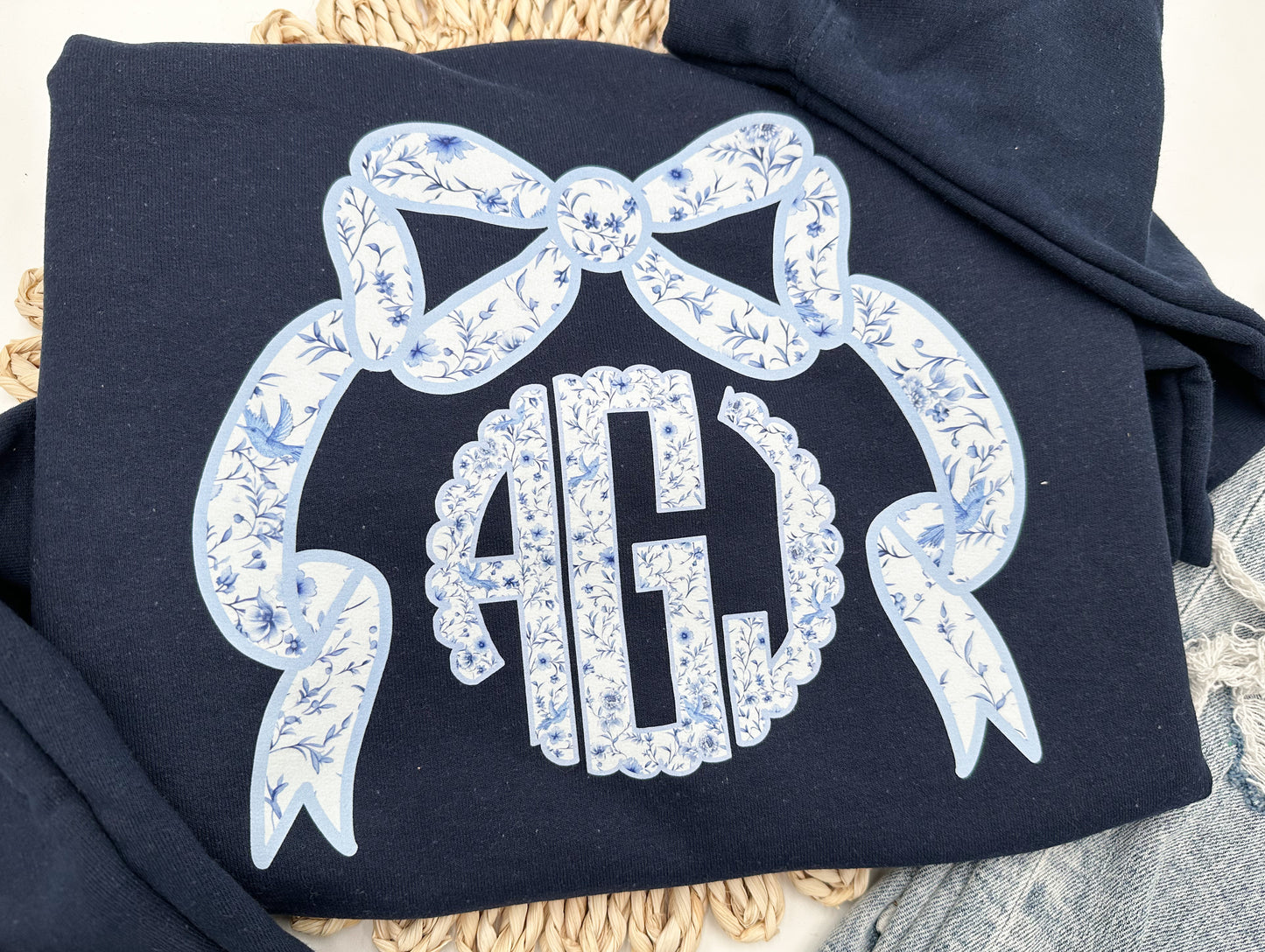 Floral Bow Monogram sweatshirt