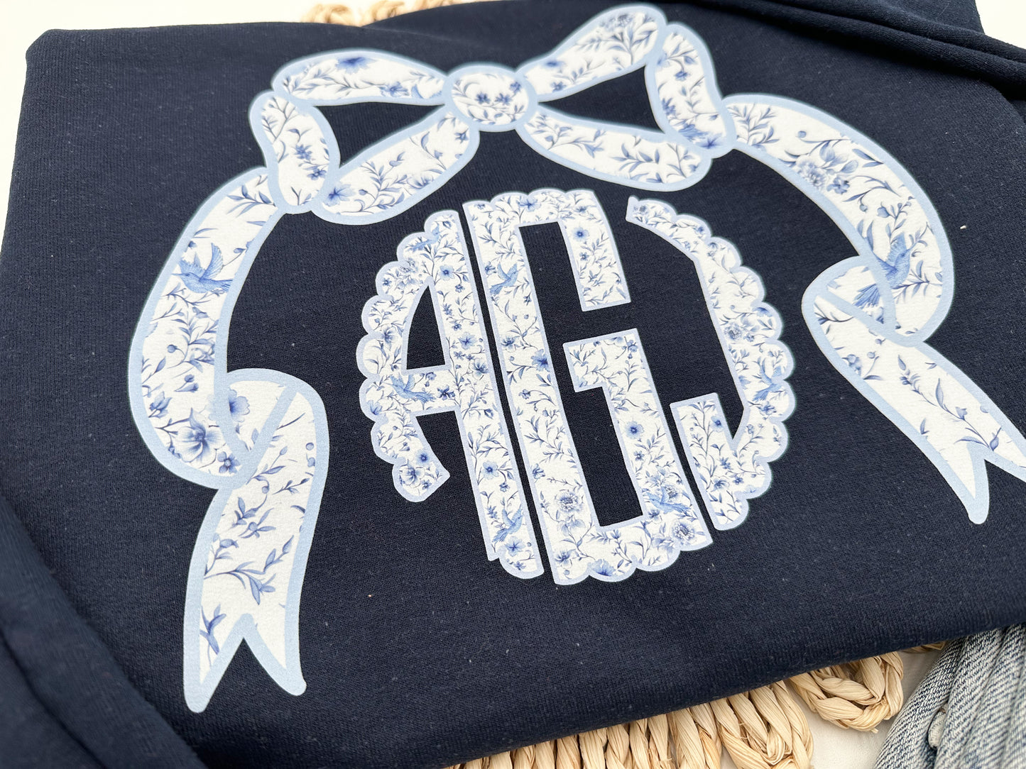Floral Bow Monogram sweatshirt