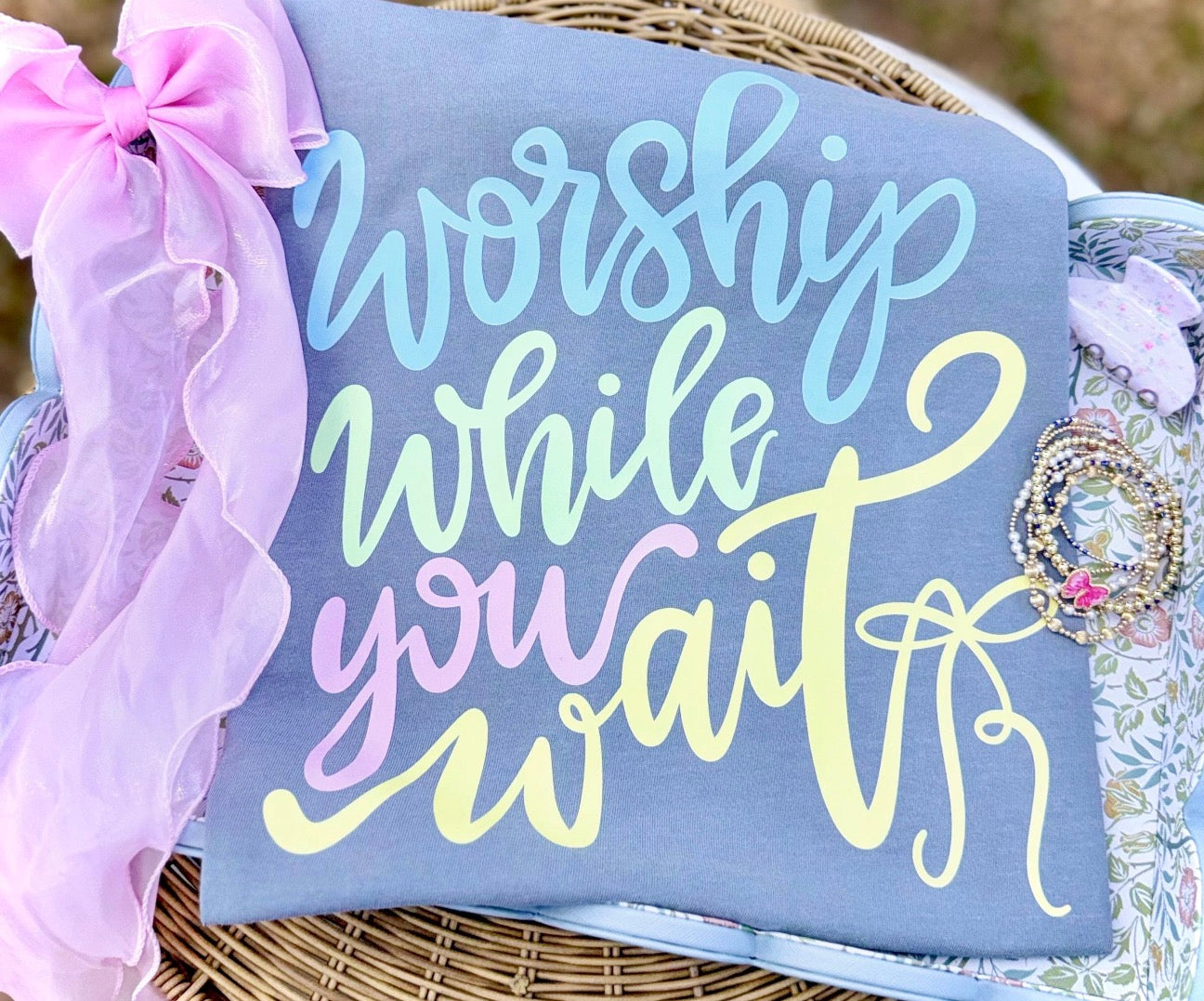 Worship while you wait Comfort Colors Tee